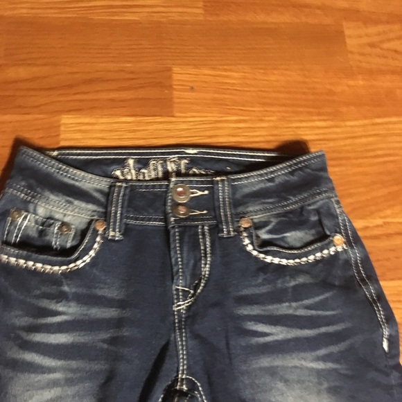 Jeans - Picture 4 of 5